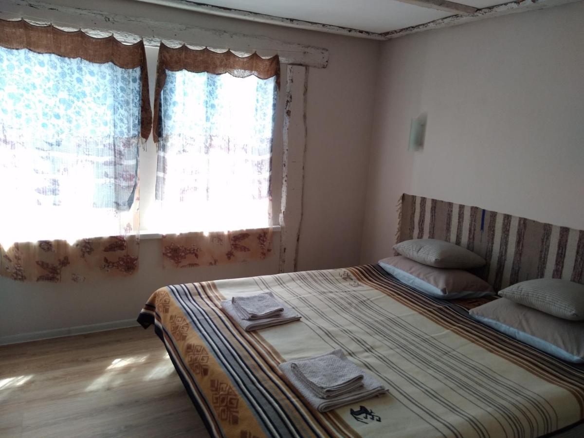 Уютный Ночлег Иссыкские Курганы Rahat Ngoại thất bức ảnh